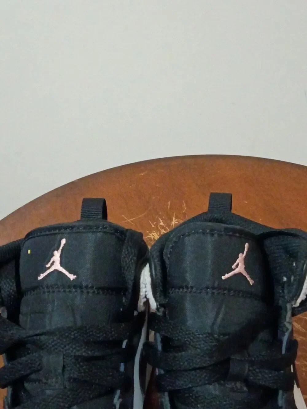 NIKE JORDAN 1 MID SE (PS) ZEN MASTER BLACK-BLEACHED CORAL DM6215-001 SIZE 12C